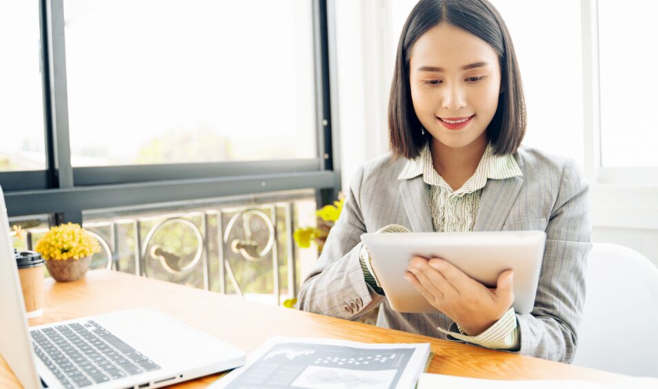 複雑なバックオフィス業務をAIが自律的に実行